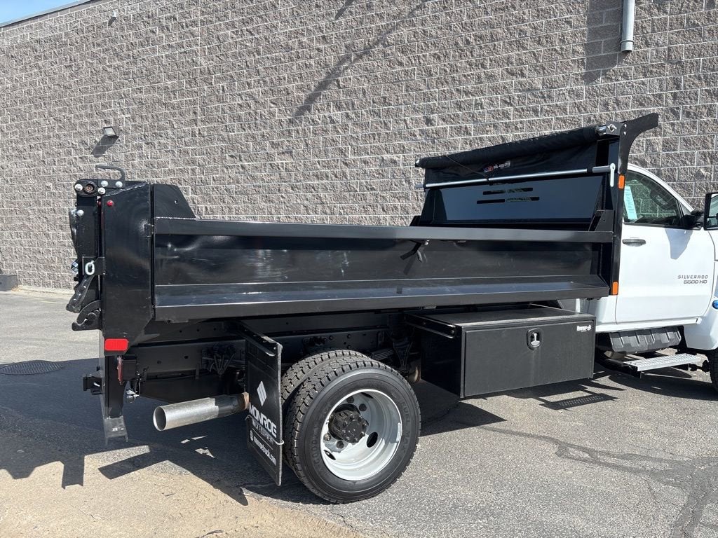 2024 Chevrolet Silverado 5500 HD Work Truck
