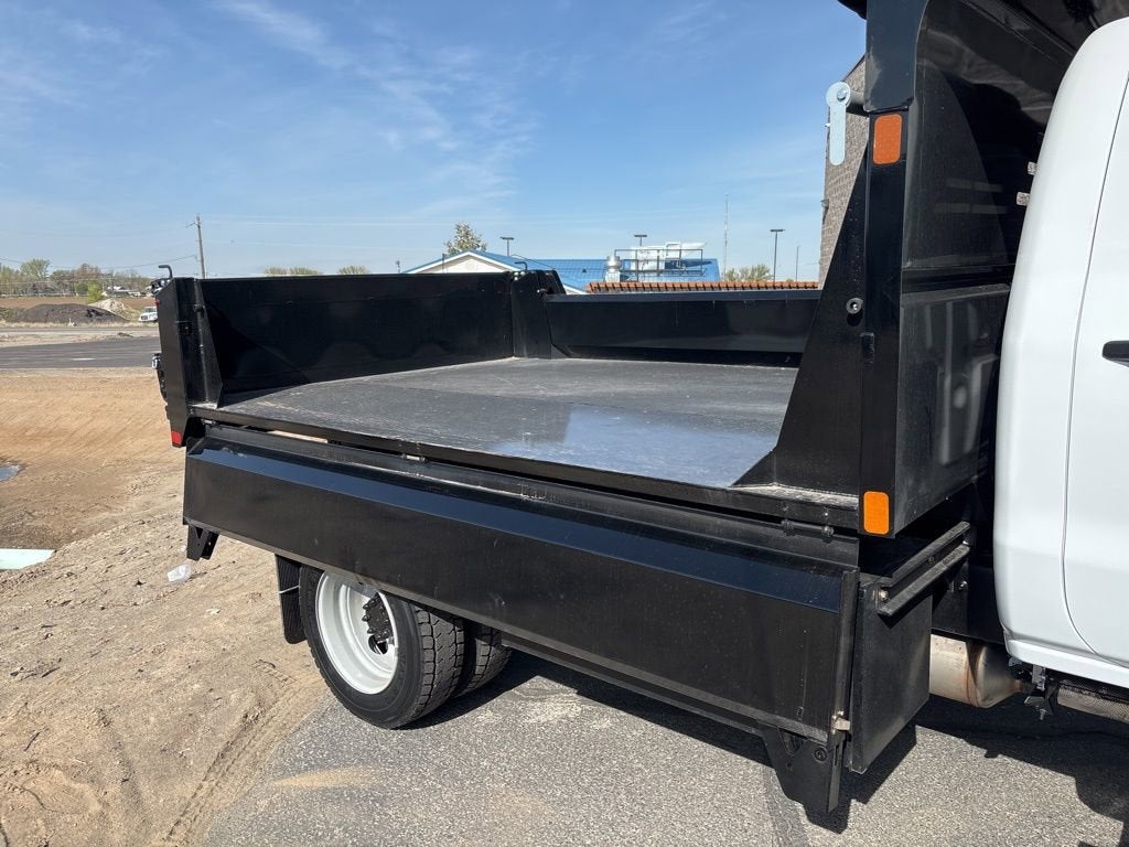 2024 Chevrolet Silverado 5500 HD Work Truck