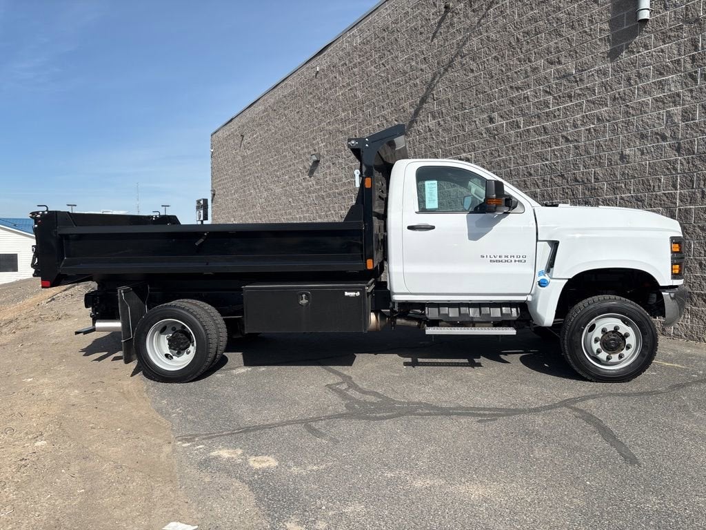 2024 Chevrolet Silverado 5500 HD Work Truck