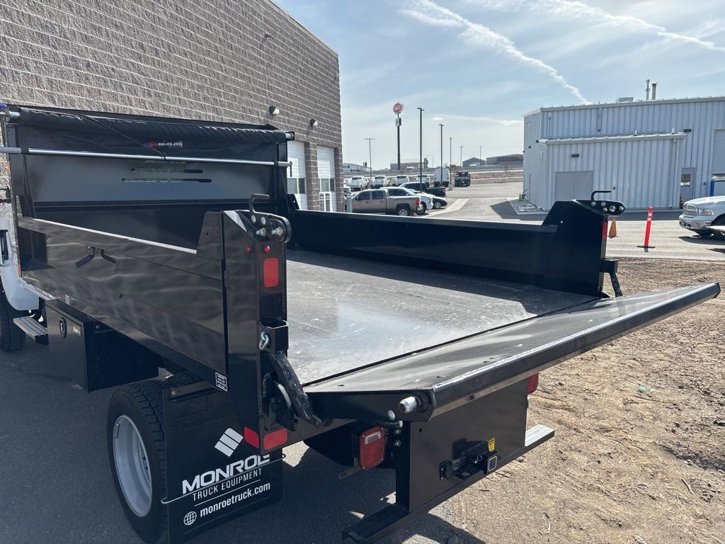 2024 Chevrolet Silverado 5500 HD Work Truck