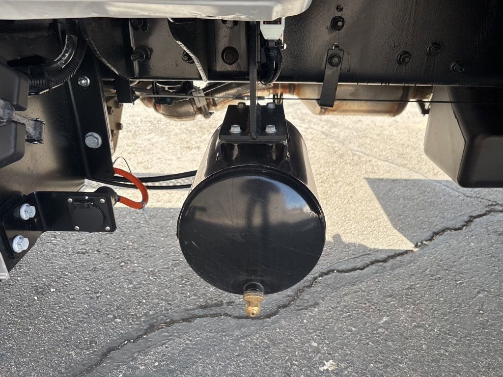 2024 Chevrolet Silverado 5500 HD Work Truck