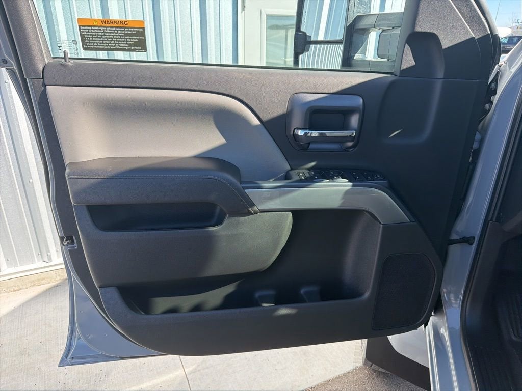 2026 Chevrolet Silverado 5500 HD LT