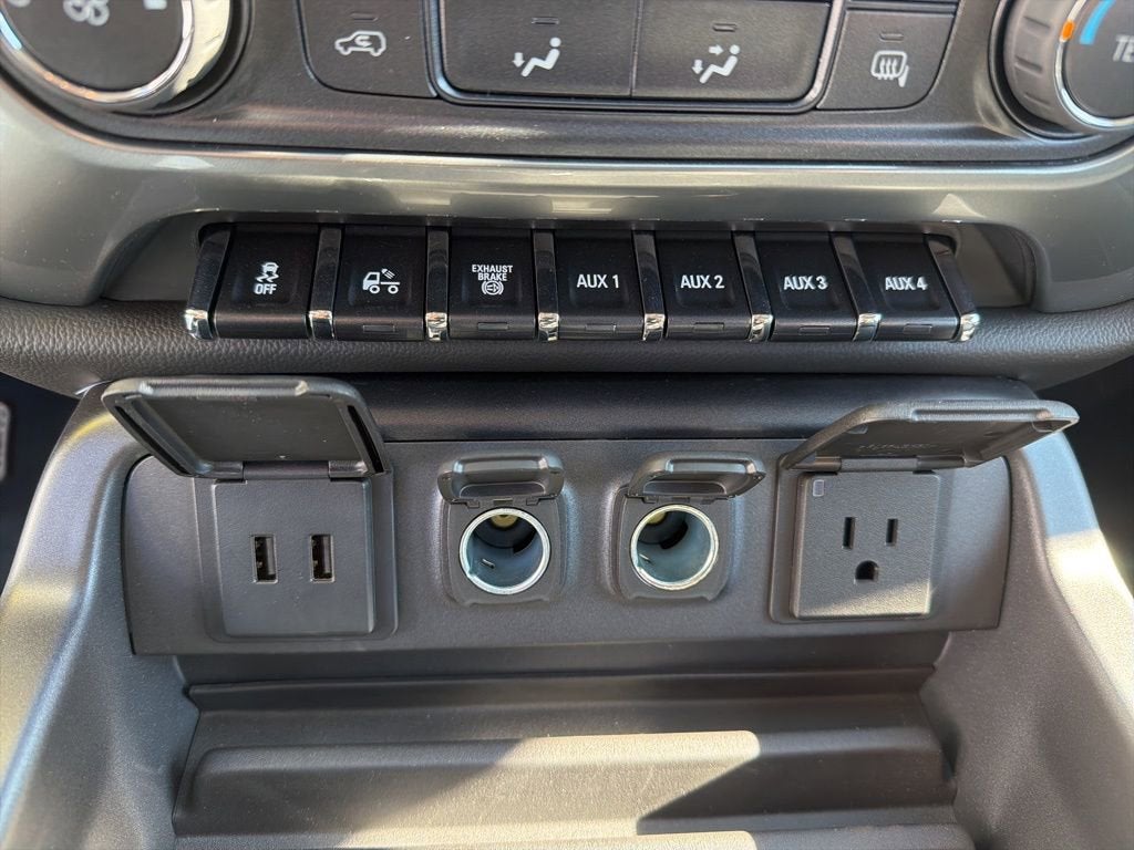 2026 Chevrolet Silverado 5500 HD LT