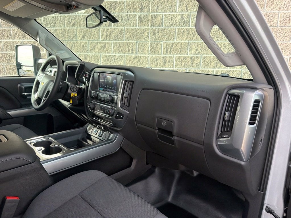 2026 Chevrolet Silverado 5500 HD LT