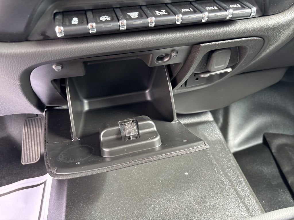 2024 Chevrolet Silverado 5500 HD Work Truck