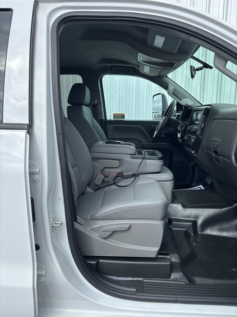 2024 Chevrolet Silverado 5500 HD Work Truck