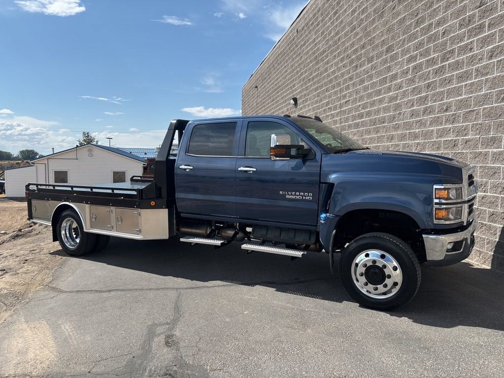 2025 Chevrolet Silverado 5500 HD LT