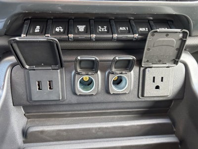 2025 Chevrolet Silverado 5500 HD LT