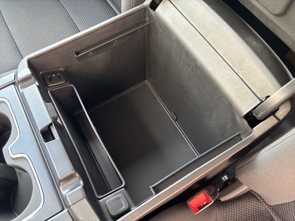 2025 Chevrolet Silverado 5500 HD LT