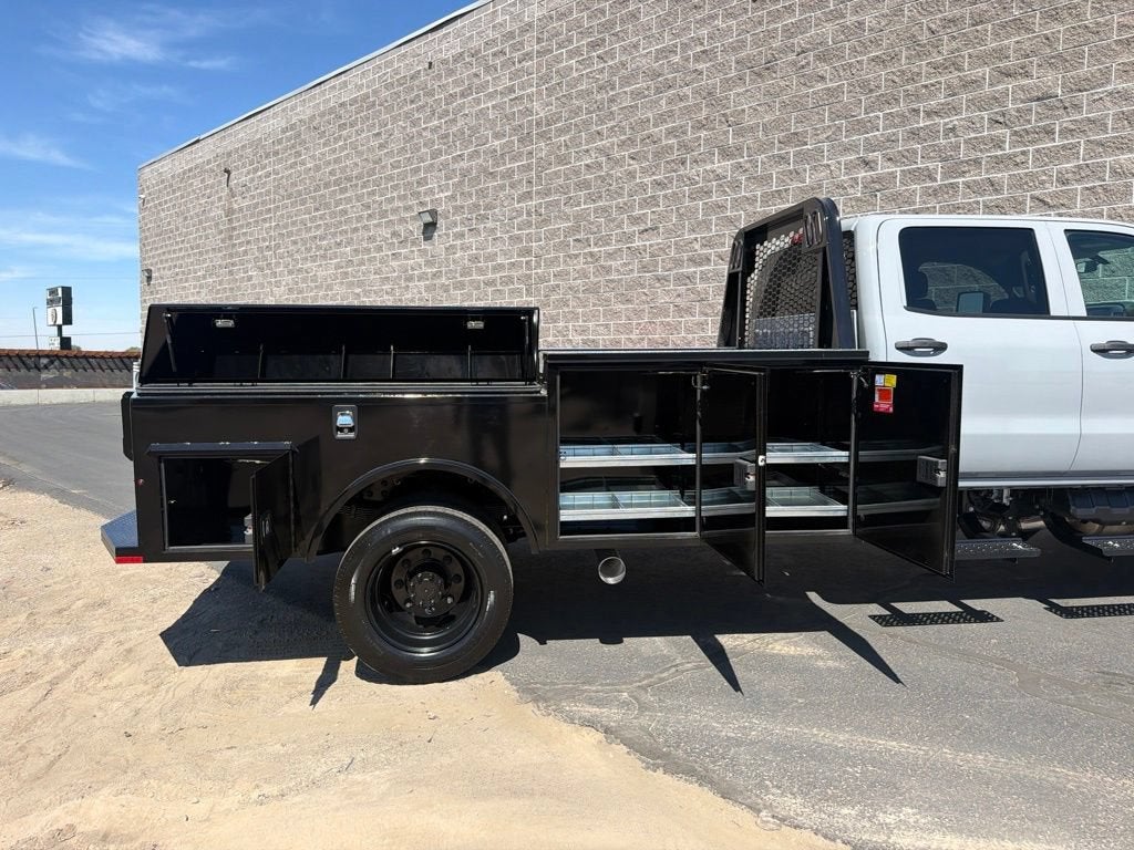 2026 Chevrolet Silverado 5500 HD LT