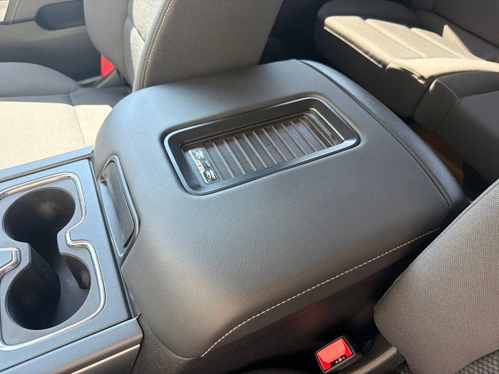 2026 Chevrolet Silverado 5500 HD LT