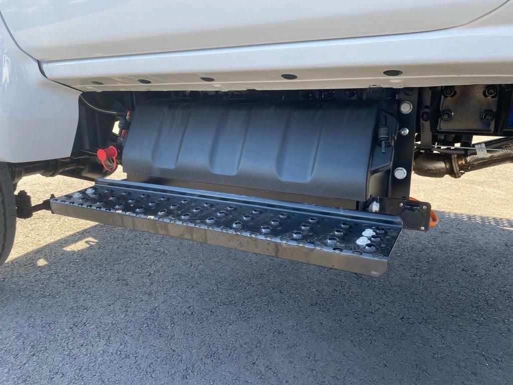 2024 Chevrolet Silverado 5500 HD Work Truck