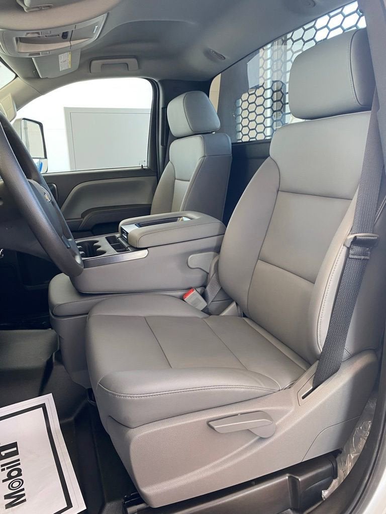 2024 Chevrolet Silverado 5500 HD Work Truck