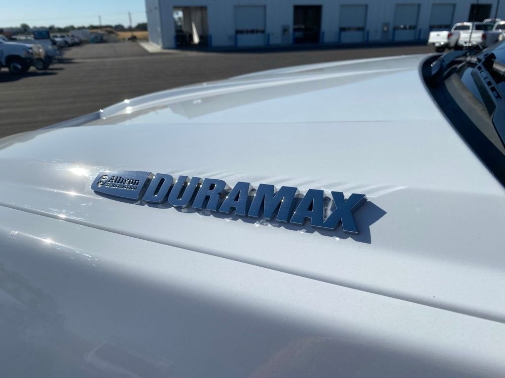 2024 Chevrolet Silverado 5500 HD Work Truck