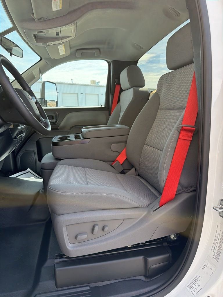 2026 Chevrolet Silverado 6500 HD Work Truck