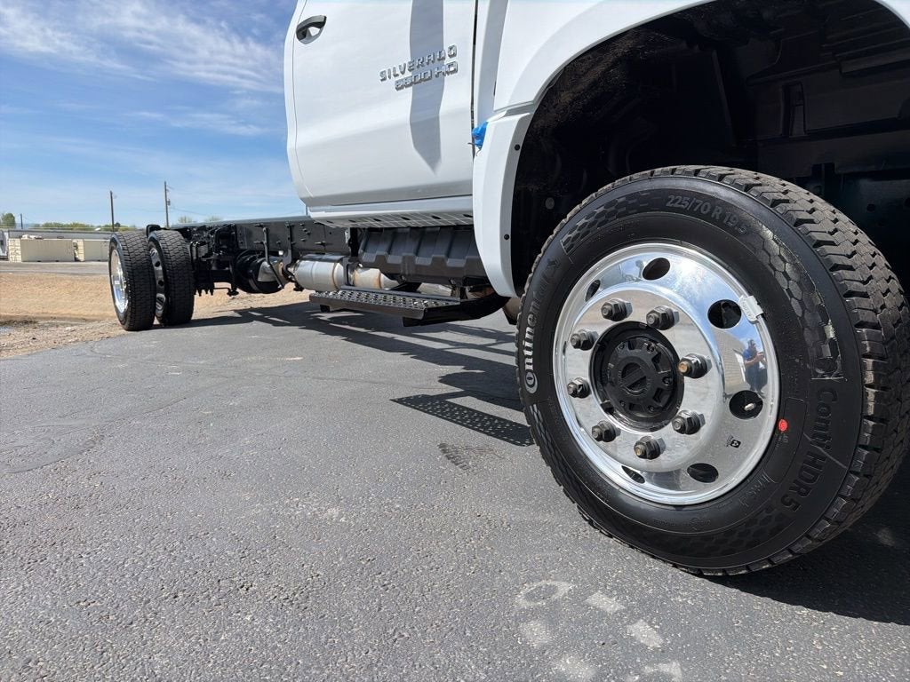 2026 Chevrolet Silverado 6500 HD Work Truck