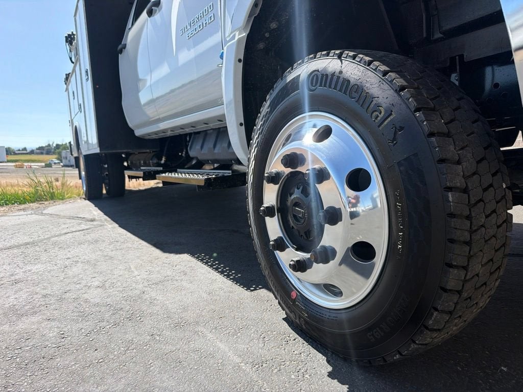 2026 Chevrolet Silverado 6500 HD Work Truck