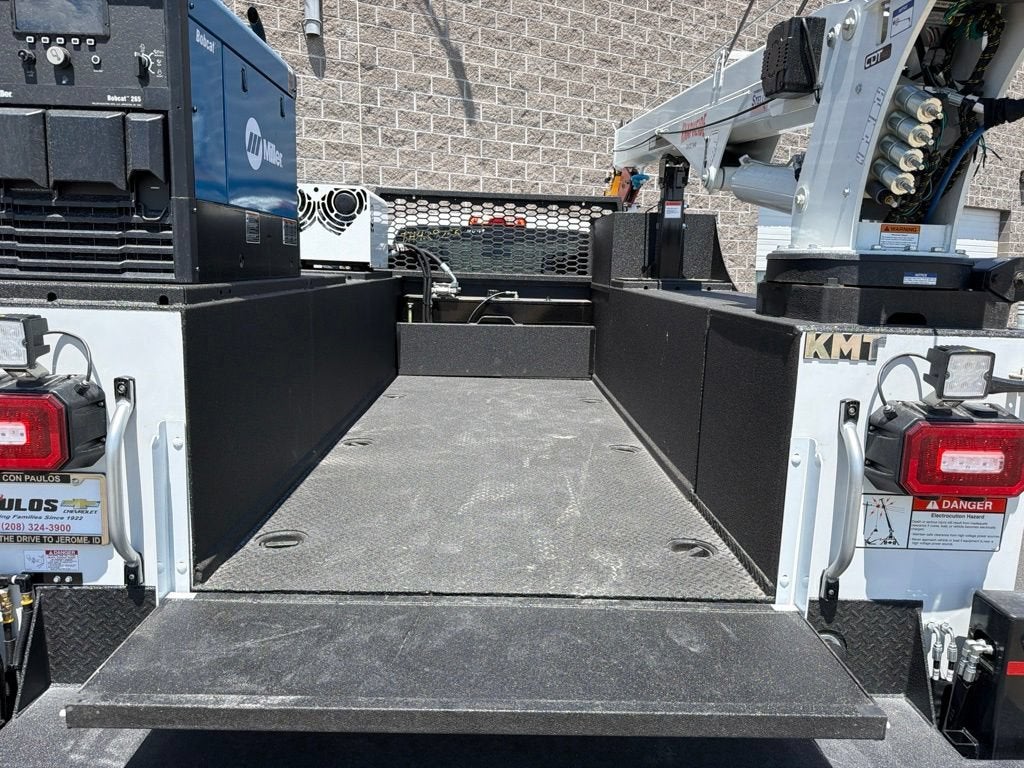 2026 Chevrolet Silverado 6500 HD Work Truck