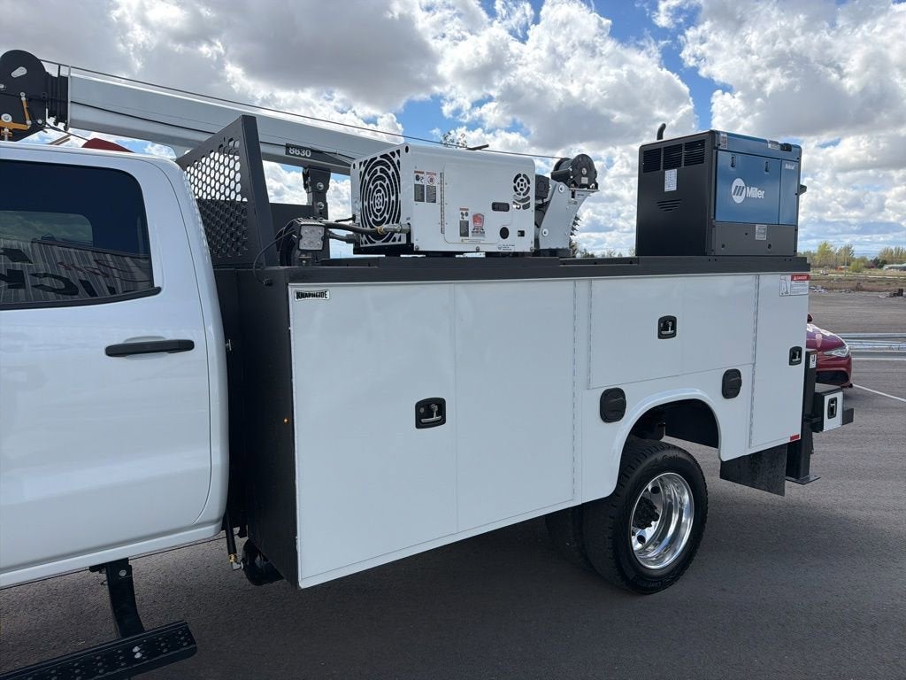 2025 Chevrolet Silverado 6500 HD Work Truck