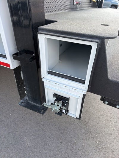 2025 Chevrolet Silverado 6500 HD Work Truck