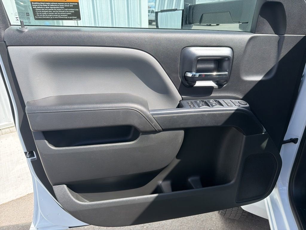 2025 Chevrolet Silverado 6500 HD Work Truck