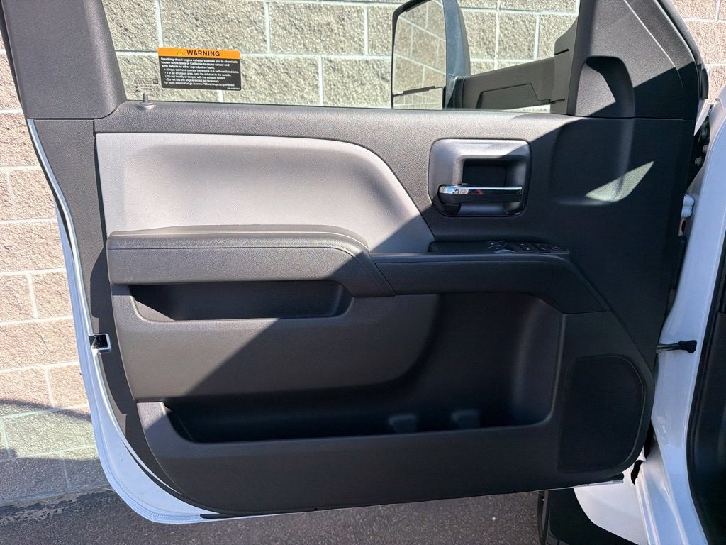 2026 Chevrolet Silverado 6500 HD Work Truck