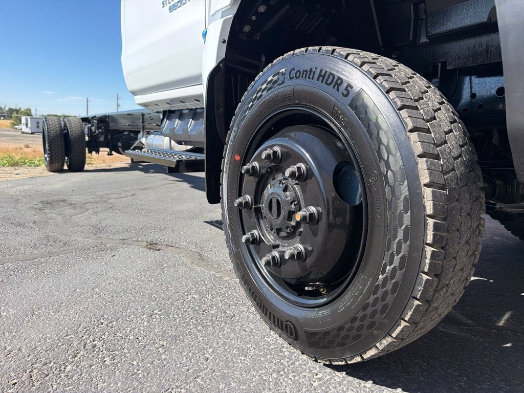 2026 Chevrolet Silverado 6500 HD Work Truck