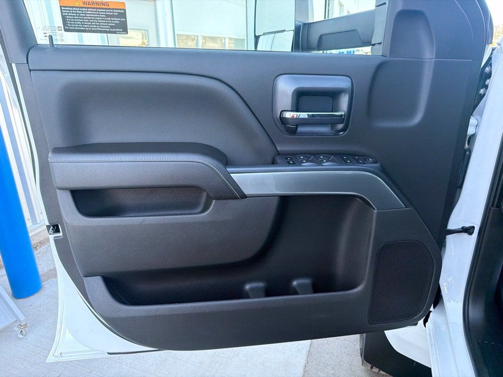 2026 Chevrolet Silverado 6500 HD LT