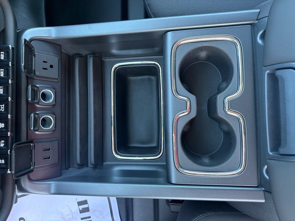 2026 Chevrolet Silverado 6500 HD LT