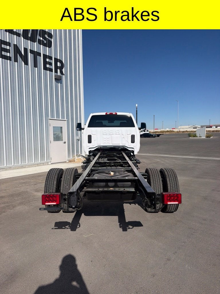 2026 Chevrolet Silverado 6500 HD LT