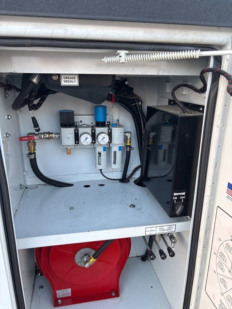 2024 Chevrolet Silverado 6500 HD Work Truck