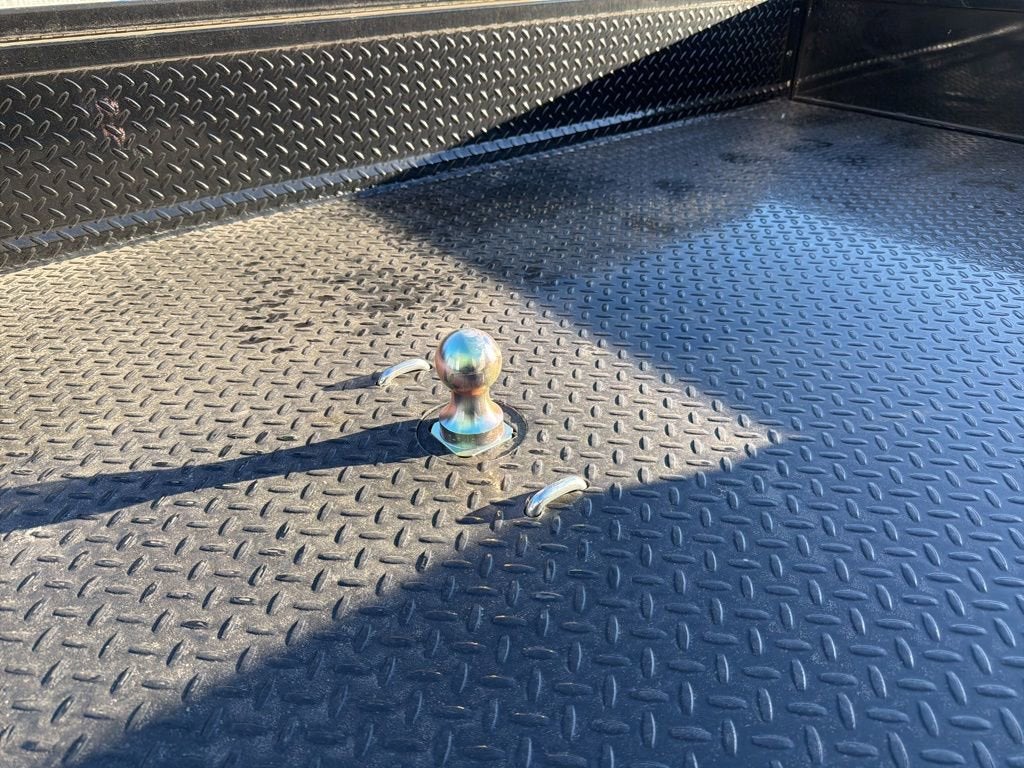 2025 Chevrolet Silverado 6500 HD Work Truck