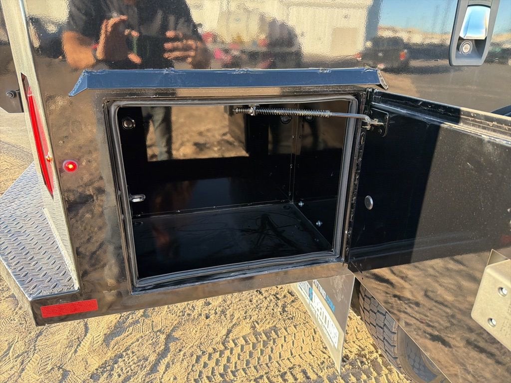 2025 Chevrolet Silverado 6500 HD Work Truck