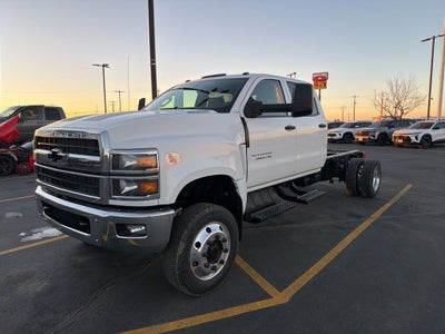 2025 Chevrolet Silverado 6500 HD Work Truck
