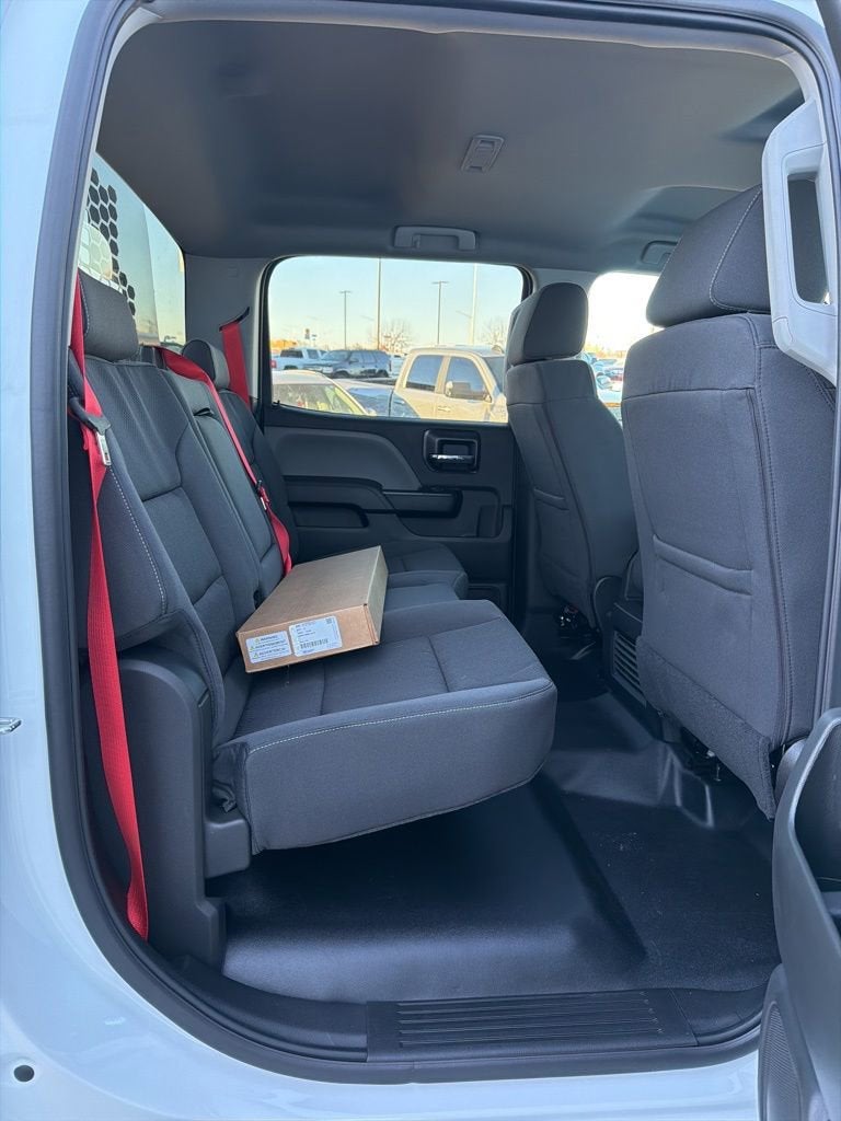 2025 Chevrolet Silverado 6500 HD Work Truck