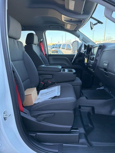 2025 Chevrolet Silverado 6500 HD Work Truck