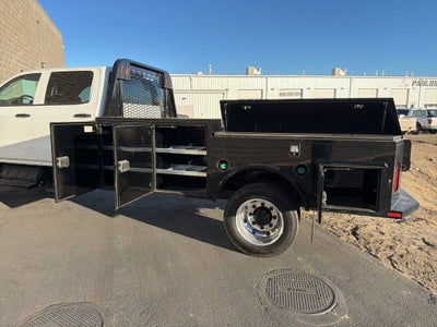 2025 Chevrolet Silverado 6500 HD Work Truck