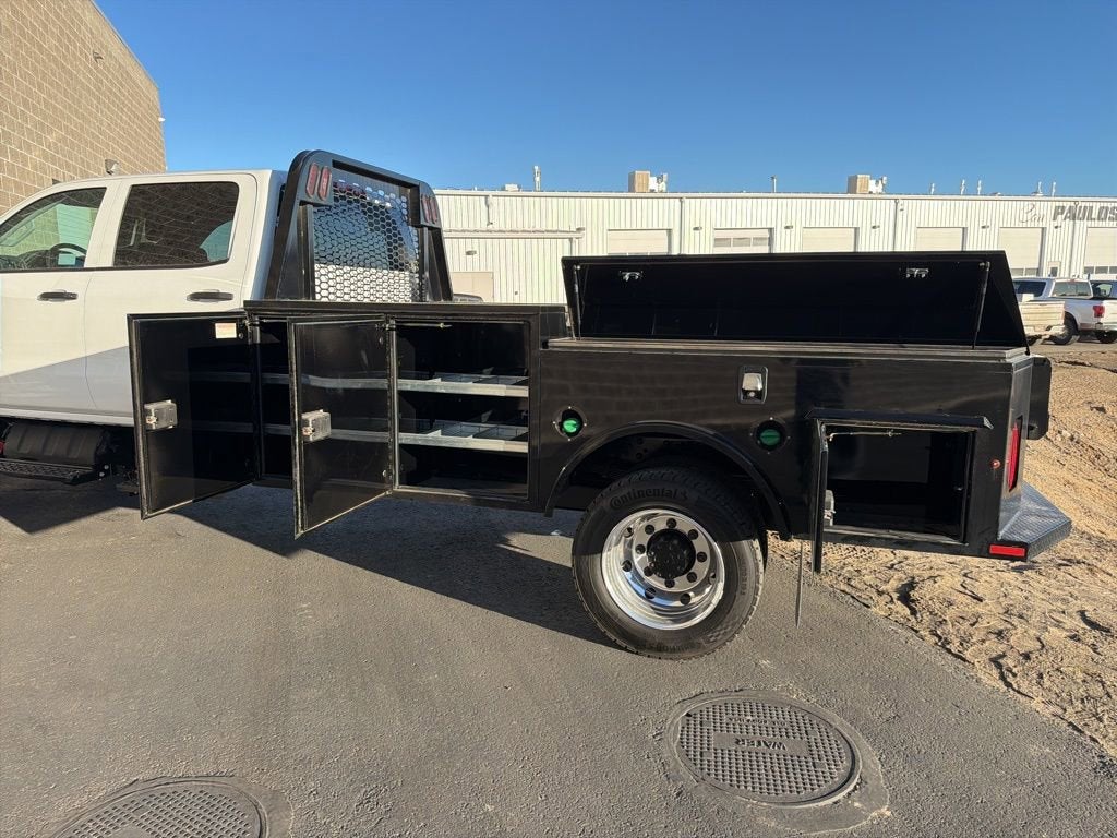 2025 Chevrolet Silverado 6500 HD Work Truck
