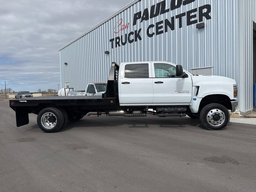 2026 Chevrolet Silverado 6500 HD Work Truck