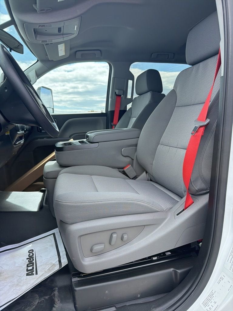 2026 Chevrolet Silverado 6500 HD Work Truck