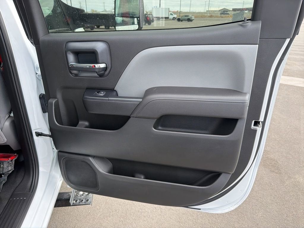 2026 Chevrolet Silverado 6500 HD Work Truck