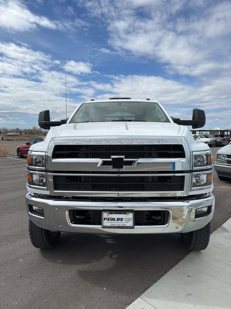 2026 Chevrolet Silverado 6500 HD Work Truck