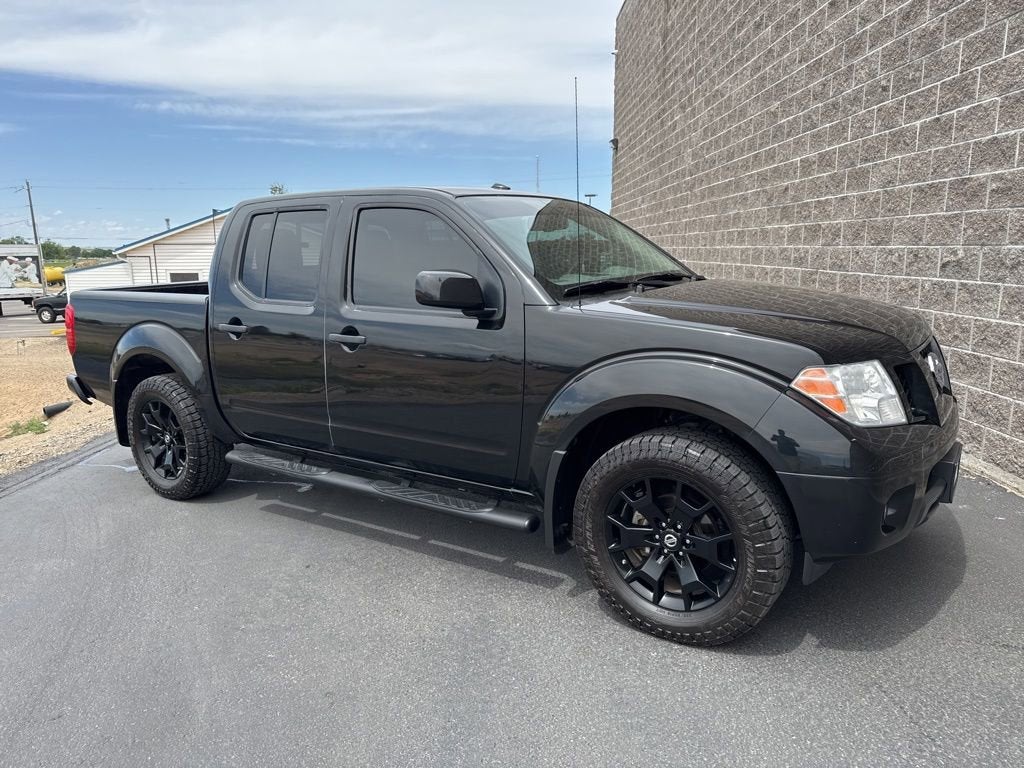 2018 Nissan Frontier 4.0 SV Crew Cab 4X4 AT SWB's photo