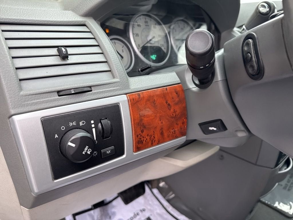 2008 Chrysler Town & Country Touring