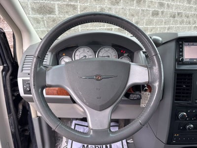 2008 Chrysler Town & Country Touring