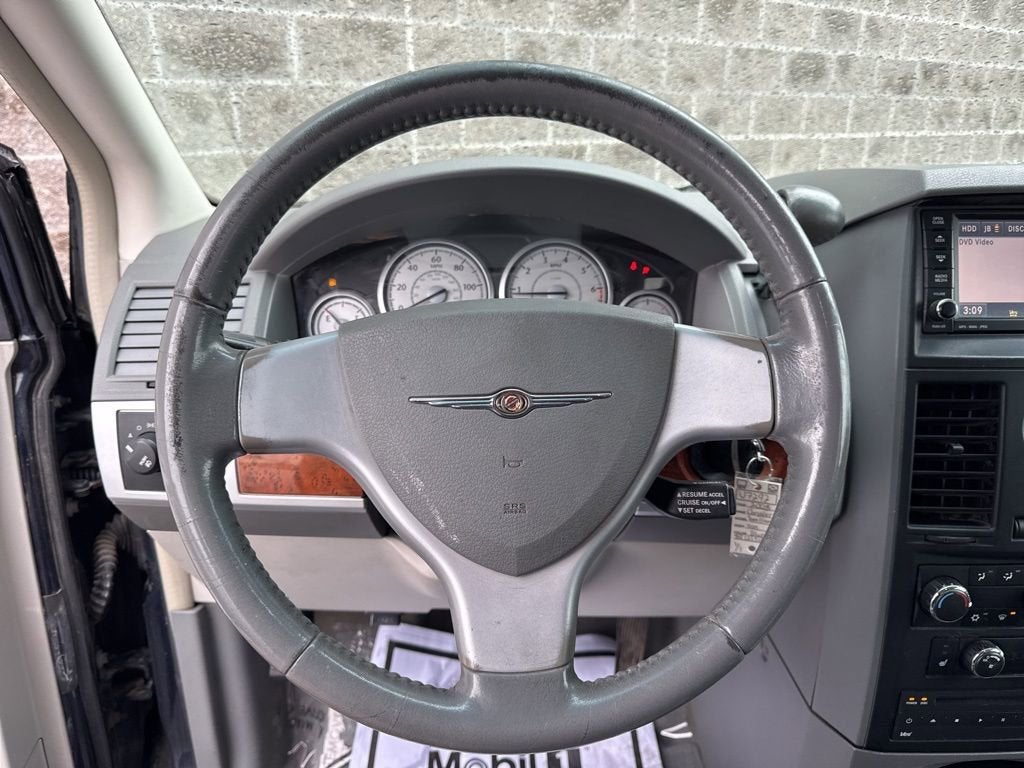 2008 Chrysler Town & Country Touring