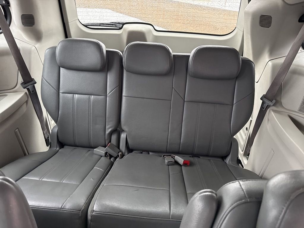 2008 Chrysler Town & Country Touring