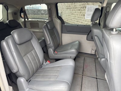 2008 Chrysler Town & Country Touring