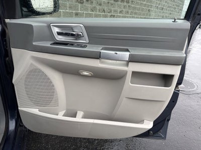 2008 Chrysler Town & Country Touring