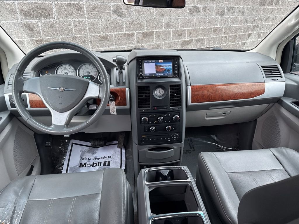 2008 Chrysler Town & Country Touring